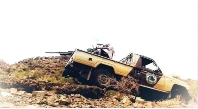 معارك عنيفة في الضالع.. القوات الجنوبية تُحبط هجوم...