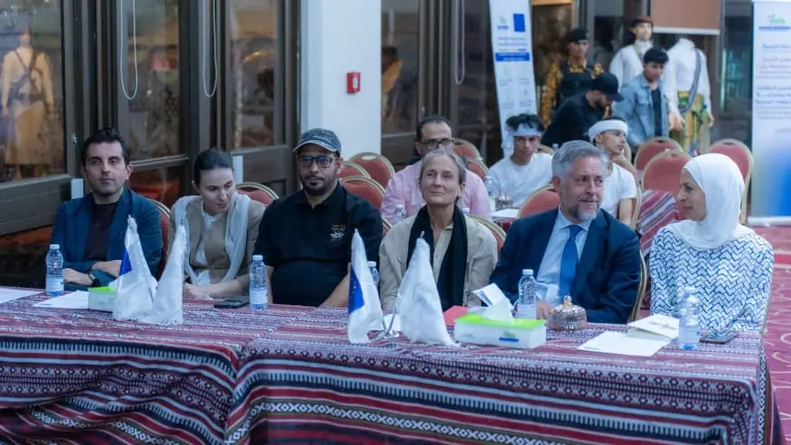 سفيرا الإتحاد الأوروبي وهولندا يطلعان على مشروع تع...
