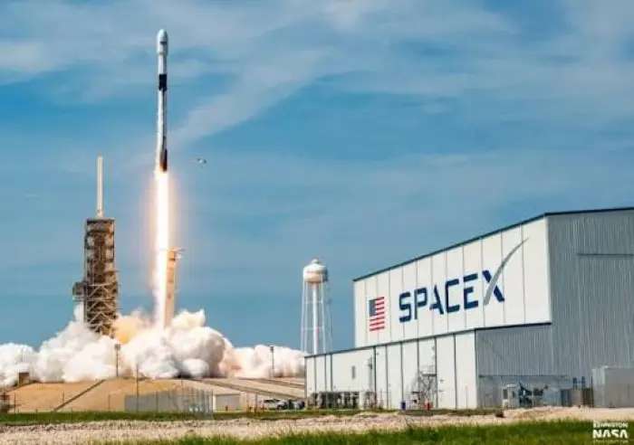 سهم سبيس إكس يواصل التراجع عقب تقييم من إم إس سي آ...
