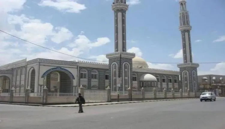 بقوة السلاح.. خطباء حوثيون يسيطرون على منابر مساجد...