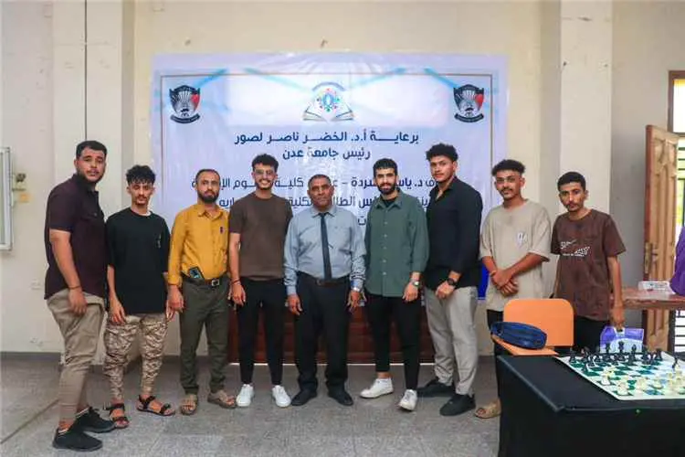 كلية العلوم الإدارية تدشن أنشطتها الطلابية لتعزيز...