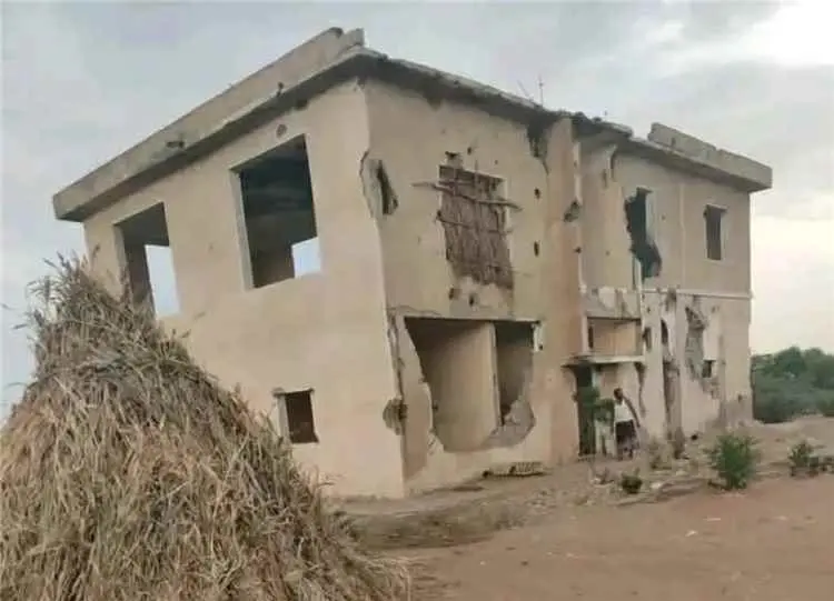 الحوثيون يقتحمون منزل الرئيس الأسبق عبدالله السلال...
