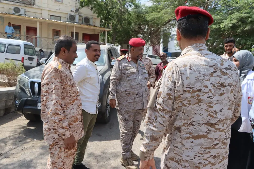 لجنة من وزارة الدفاع تطلع على الخدمات الطبية المقد...