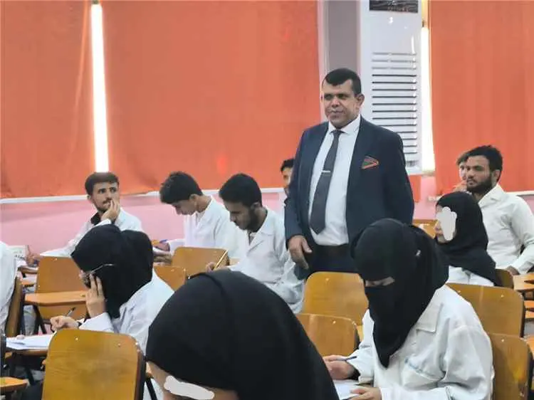في أجواء أكاديمية منظمة.. كلية طب الأسنان بجامعة ع...