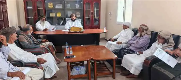 محلي حصوين يعقد اجتماعًا اعتياديًا برئاسة مدير عام المديرية