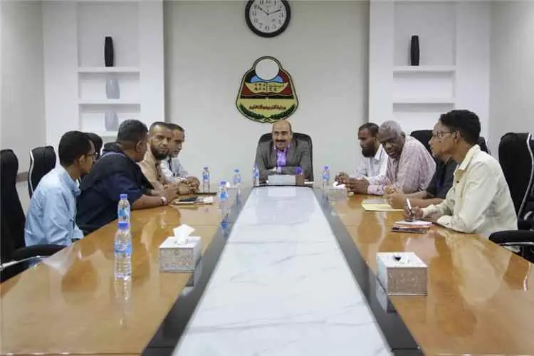 لقاء يبحث التعاون المشترك بين مكتب وزارة التربية و...