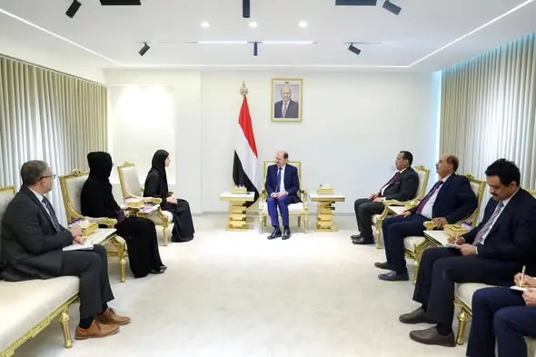 رئيس مجلس الوزراء وزير الخارجية يستقبل في عدن بعثة...