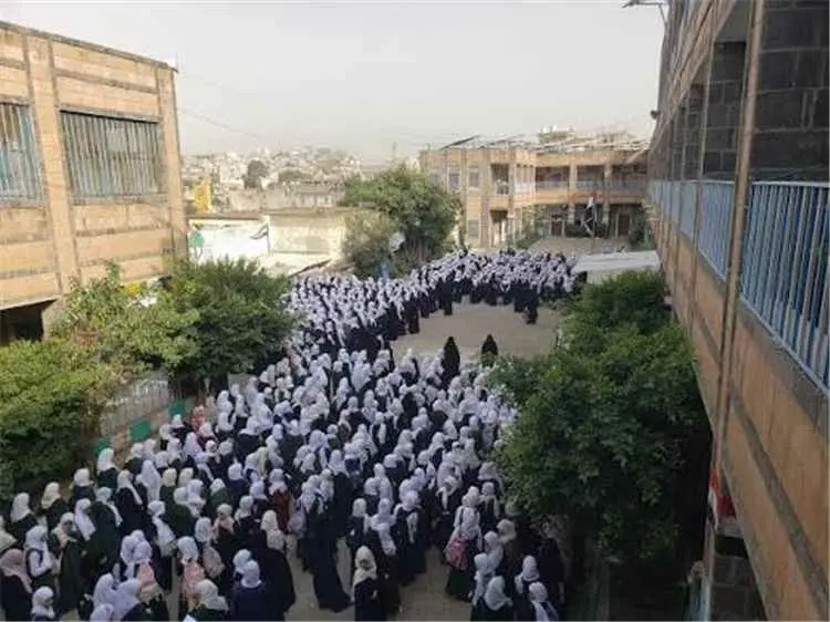 الحو_ثيون يحولون مدارس إب إلى منصات للتعبئة الطائف...