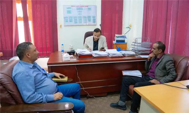 محافظ شبوة يوجه باتخاذ التدابير اللازمة للحفاظ على...