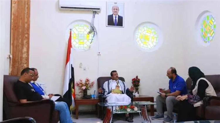 وكيل محافظة مأرب يطلع على التدخلات الإنسانية لمنظم...