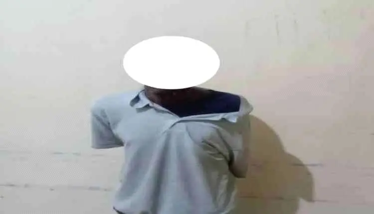 البحث الجنائي بالمهرة يطيح بمتهم من جنسية عربية ير...