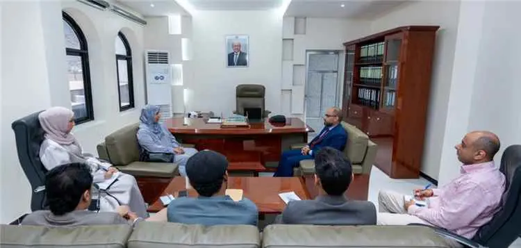 الاتصالات والإحصاء يتفقان على تطوير منظومة بيانات...