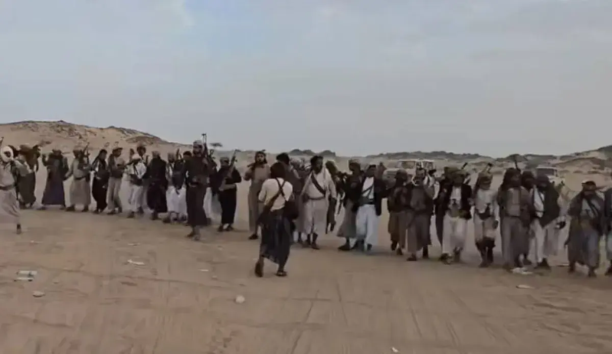 انشقاق قبلي بارز يزعزع سيطرة الحوثيين في اليمن