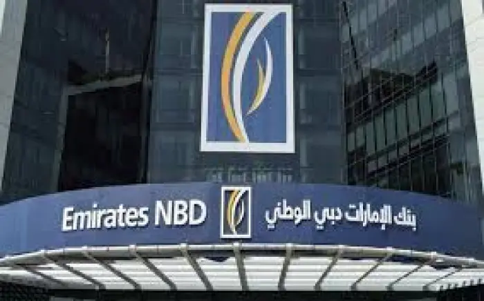 الإمارات دبي يدرس الاستحواذ على إتش إس بي سي في تر...