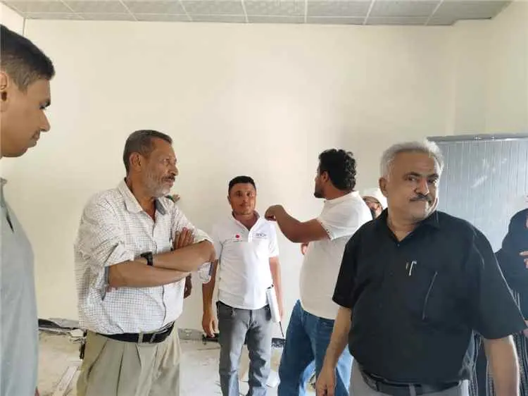 مدير عام تعليم فني عدن يثمن دعم "الهجرة الدولية" خ...