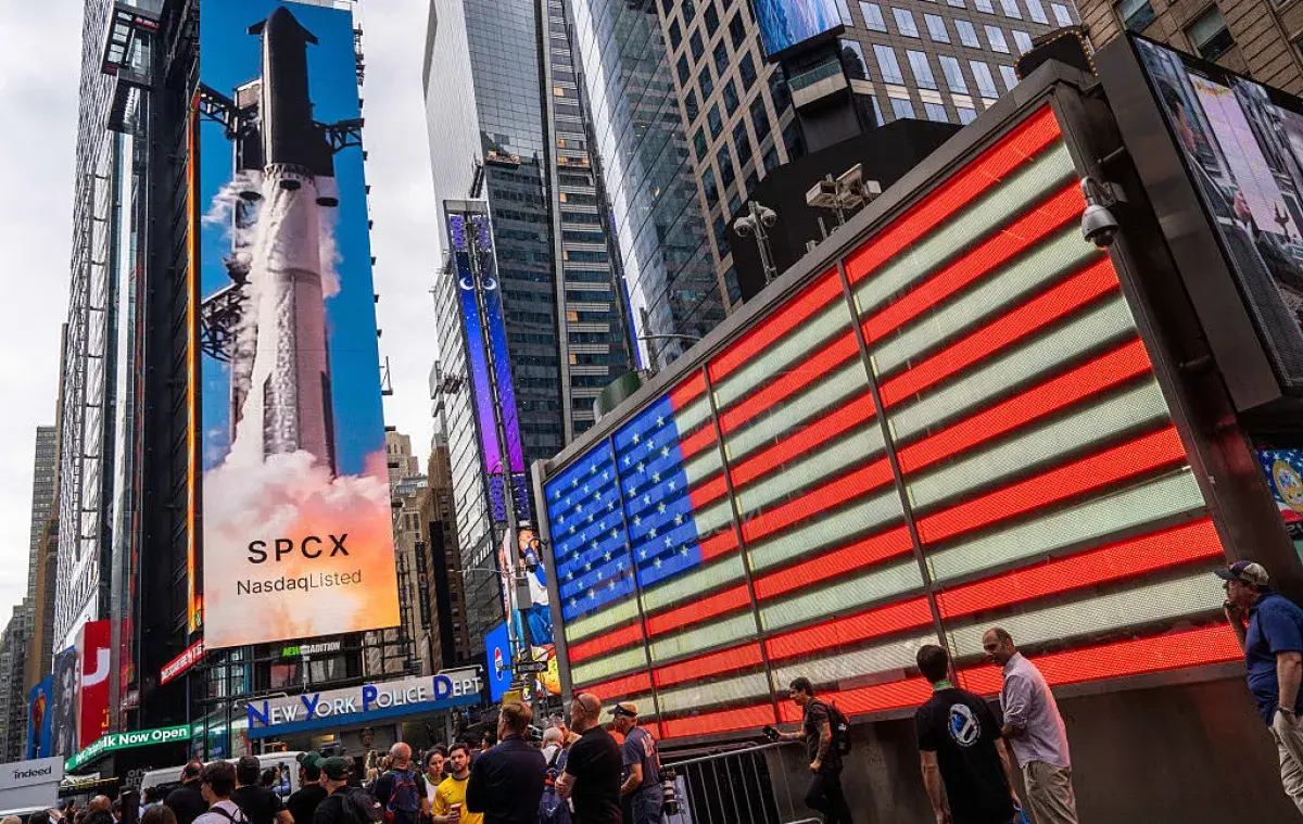 سباق إيلون ماسك: أسهم SpaceX للأطفال أم تحديات قان...