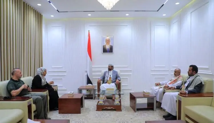 العرادة يقود تحرك دولي في مأرب لبدء الترتيبات الميدانية لإطلاق سراح الأسرى
