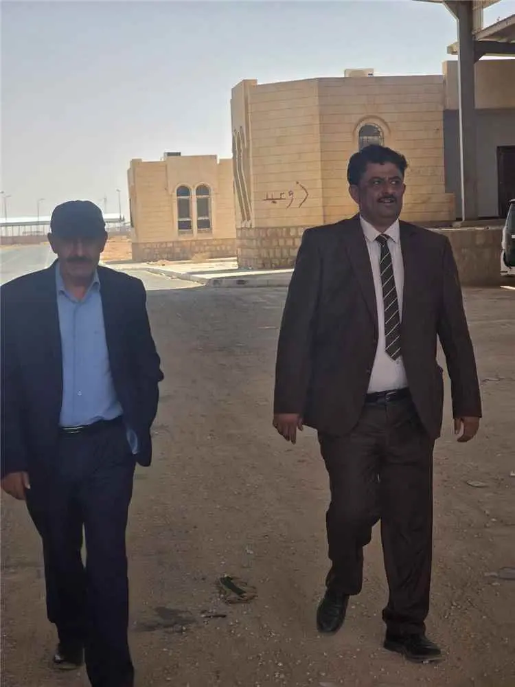 نائب رئيس هيئة النقل البري يتفقد مشروع تأهيل ميناء...