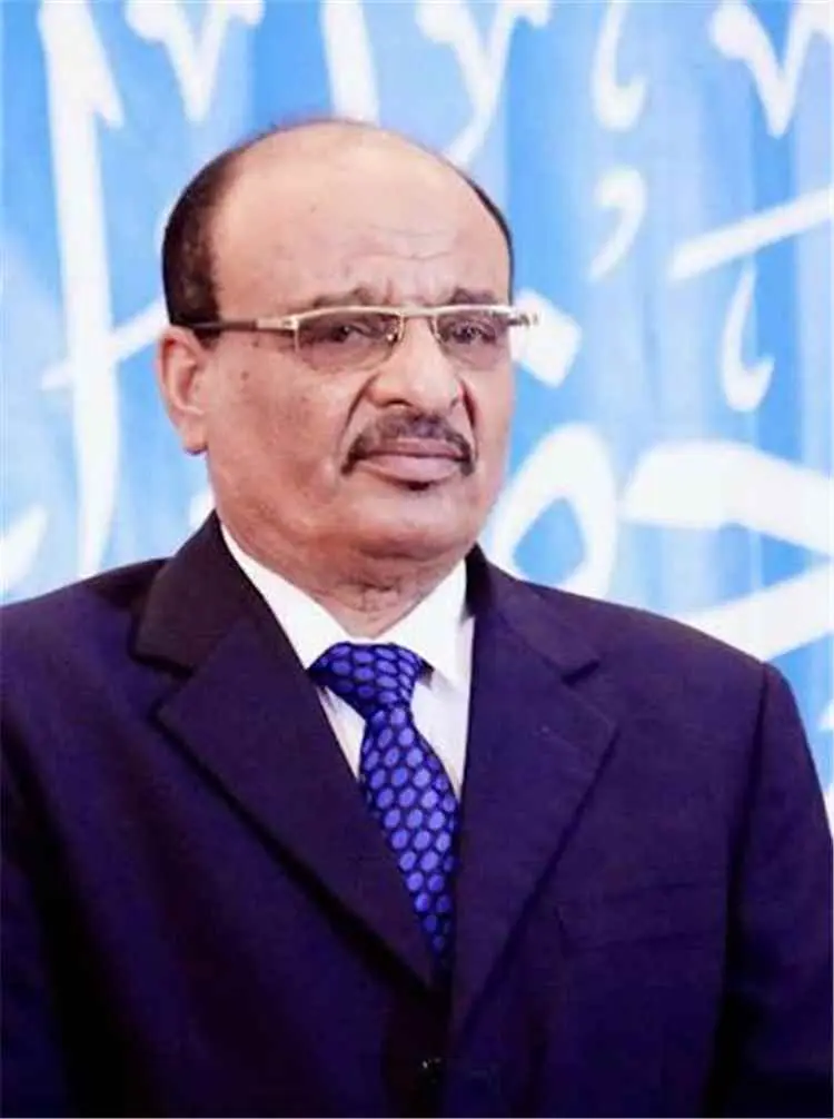 الوكيل التميمي يفتتح معرضاً وثائقياً للفقيد “عبيد...