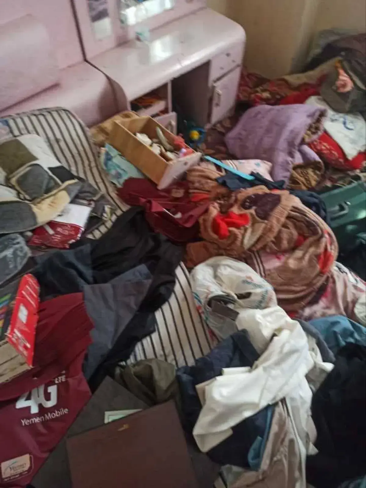 بعد اتهامه لقيادي حوثي بالسرقة.. اختطاف الإعلامي "...