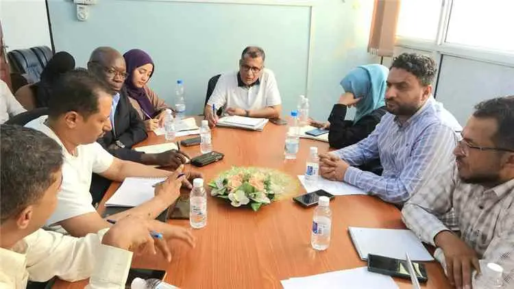 مدير تخطيط تعز يترأس الاجتماع الدوري للكتل الإنسان...