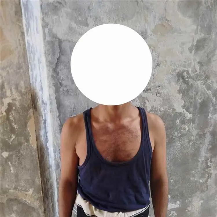 أمن المهرة يضبط متهماً في قضية ابتزاز واحتيال ويؤك...