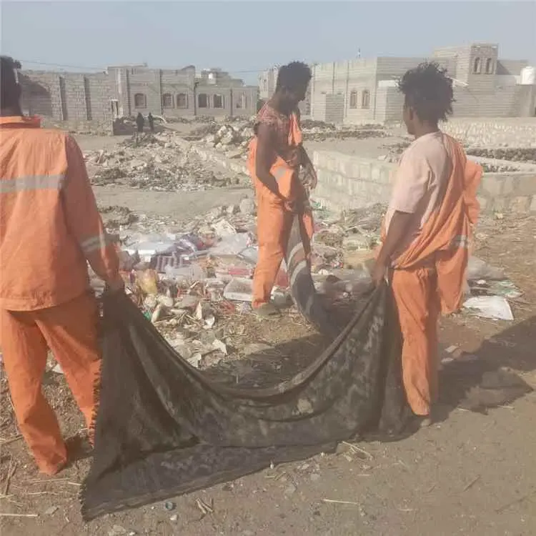 صندوق النظافة والتحسين بأبين ينفذ حملة نظافة واسعة...