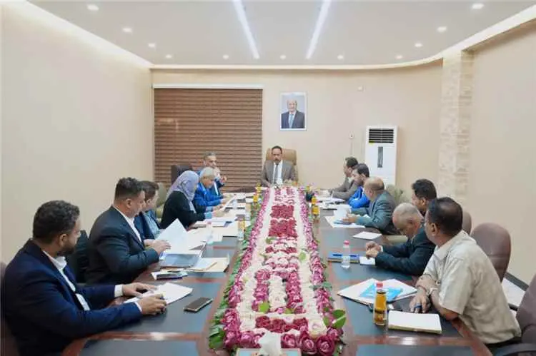 وزير الأشغال يرأس اجتماع مجلس إدارة صندوق صيانة ال...
