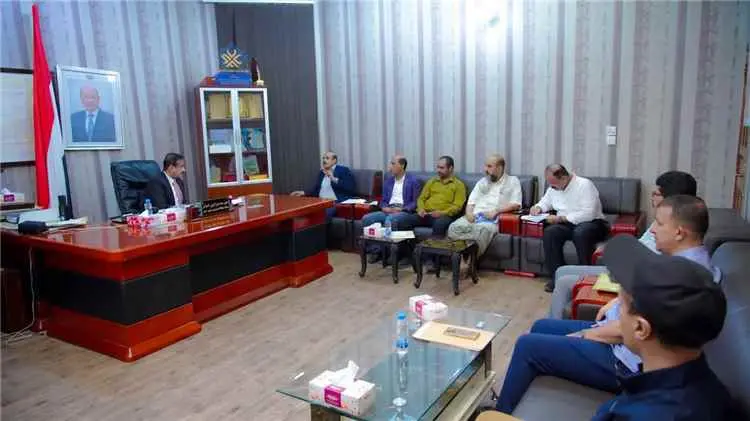 مناقشة مستوى الانجاز في استكمال إعداد مصفوفة الاحت...