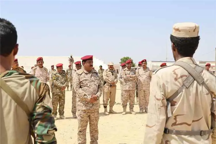 قائد المنطقة العسكرية الثانية يتفقد لواء حضرموت بلبنة بارشيد ويؤكد مواصلة بناء القدرات وتعزيز الجاهزية