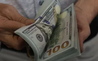 الدولار يتجه نحو تسجيل أكبر خسارة أسبوعية له منذ أ...