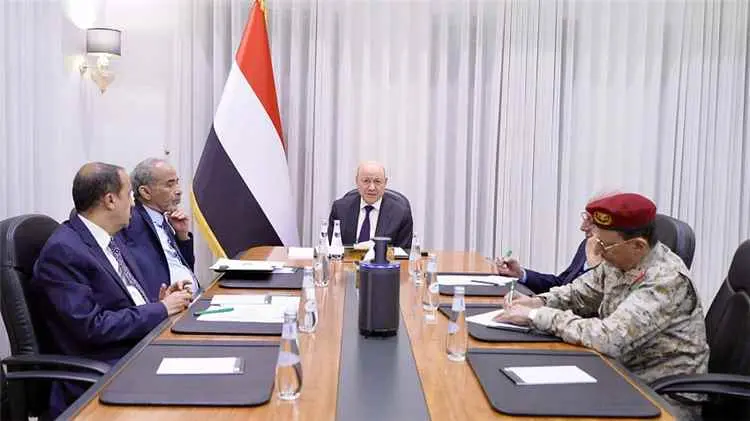 عاجل : مجلس القيادة الرئاسي يعقد اجتماعًا طارئًا و...