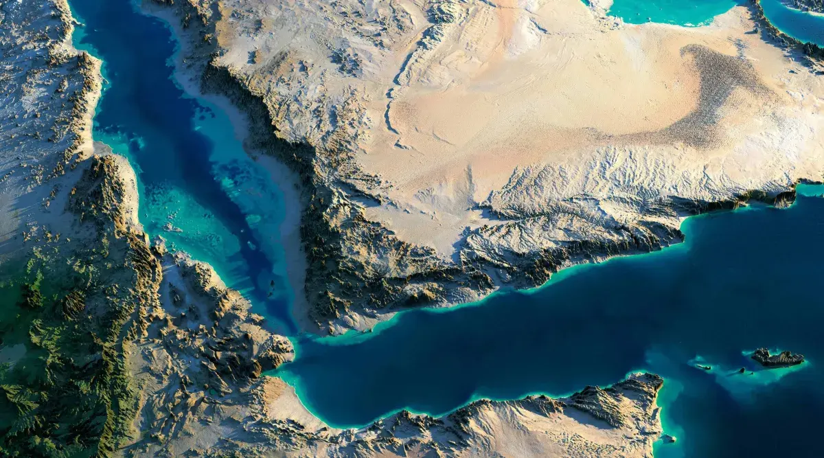 البحرية الهندية تحبط هجوماً لقرصنة على سفينة تجاري...