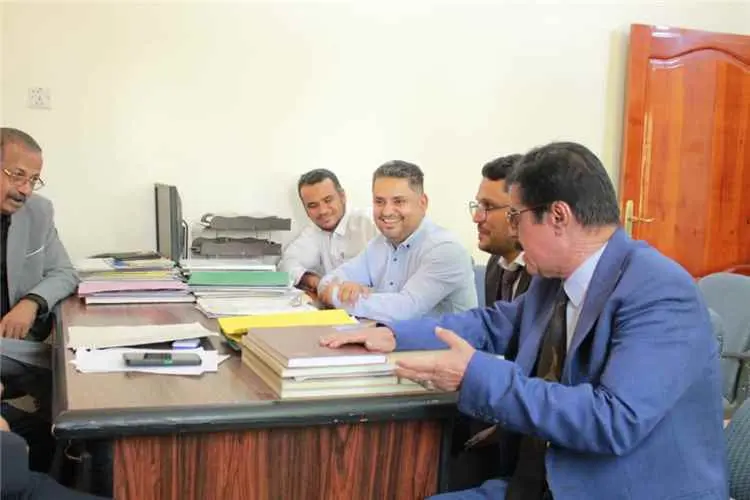 الجماعي يتفقد اللجنة التحكيمية العمالية ومركز الصح...