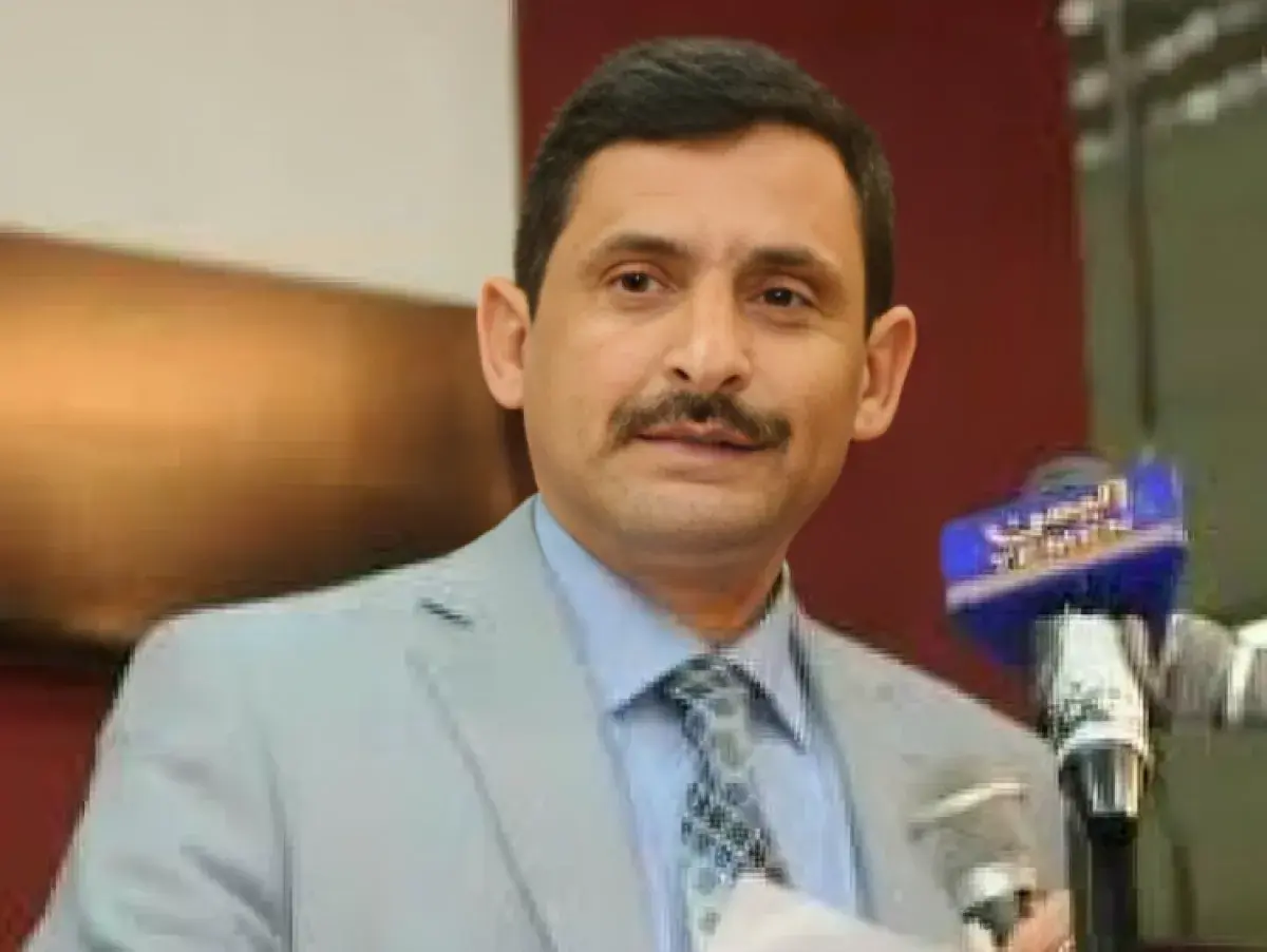 الحوثيون يطالبون بخارطة طريق سرية.. وبشر يفضح الغم...