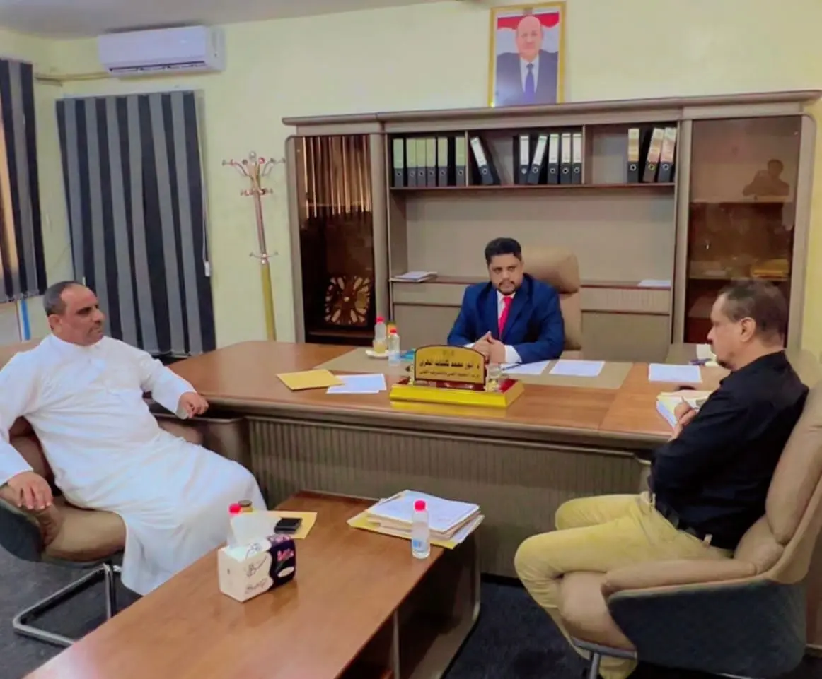 الوزير المهري يؤكد أهمية رفع كفاءة المكاتب والمعاه...
