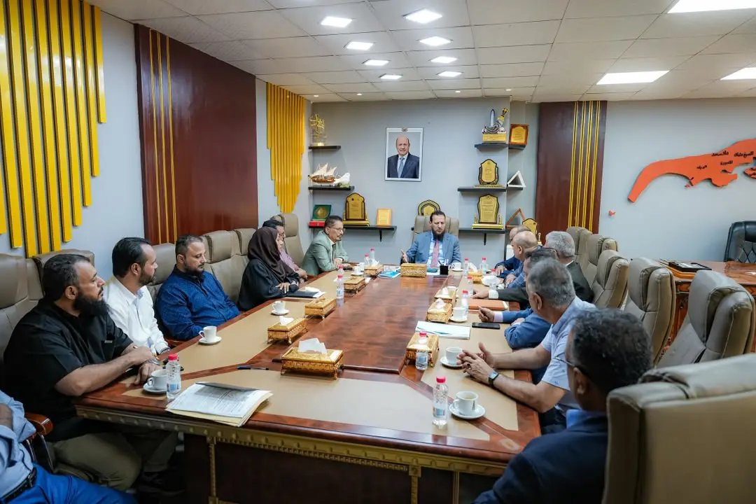 محافظ عدن يؤكد أهمية توحيد الجهود والاستفادة من ال...