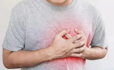 عادات يومية تزيد خطر جلطات القلب لدى الشباب