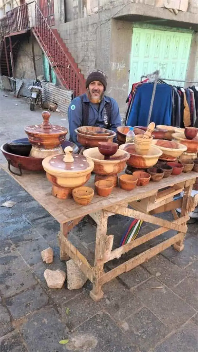 مكيراس..المعلم صالح شيخ... أيقونة النجارة والحفاظ...