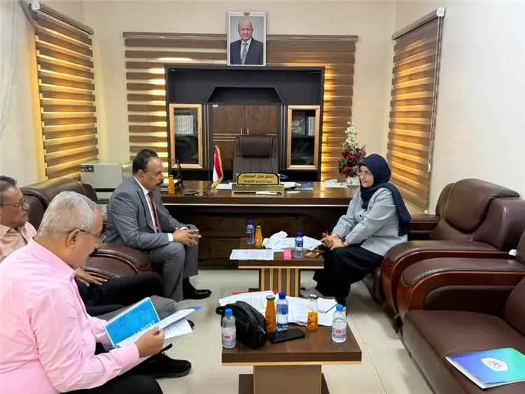 وزيرة الشؤون القانونية تبحث مع وزير الأشغال العامة والطرق عدداً من الموضوعات القانونية المشتركة