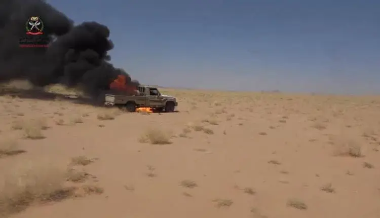 القبائل تنصب كمين لطقم حوثي في الجوف وتغنم أسلحة ص...