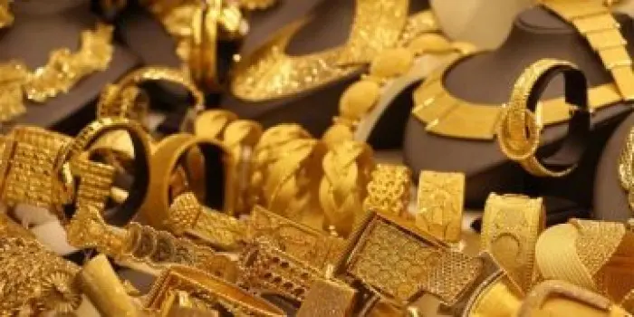 جي بي مورغان يخفض توقعاته لأسعار الذهب 25%