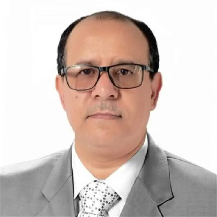 سيف الحاضري يطالب بوقف الحوار وإغلاق مطار صنعاء أم...