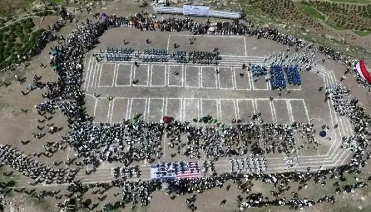 الحوثيون يختطفون 20 طالباً في صعدة بسبب عبارة على...