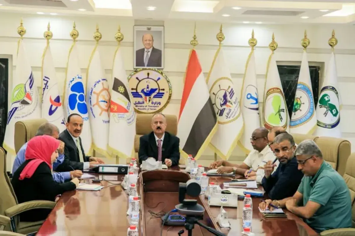 لجنة وزارية تناقش استكمال مشروع ميناء قنا الاسترات...