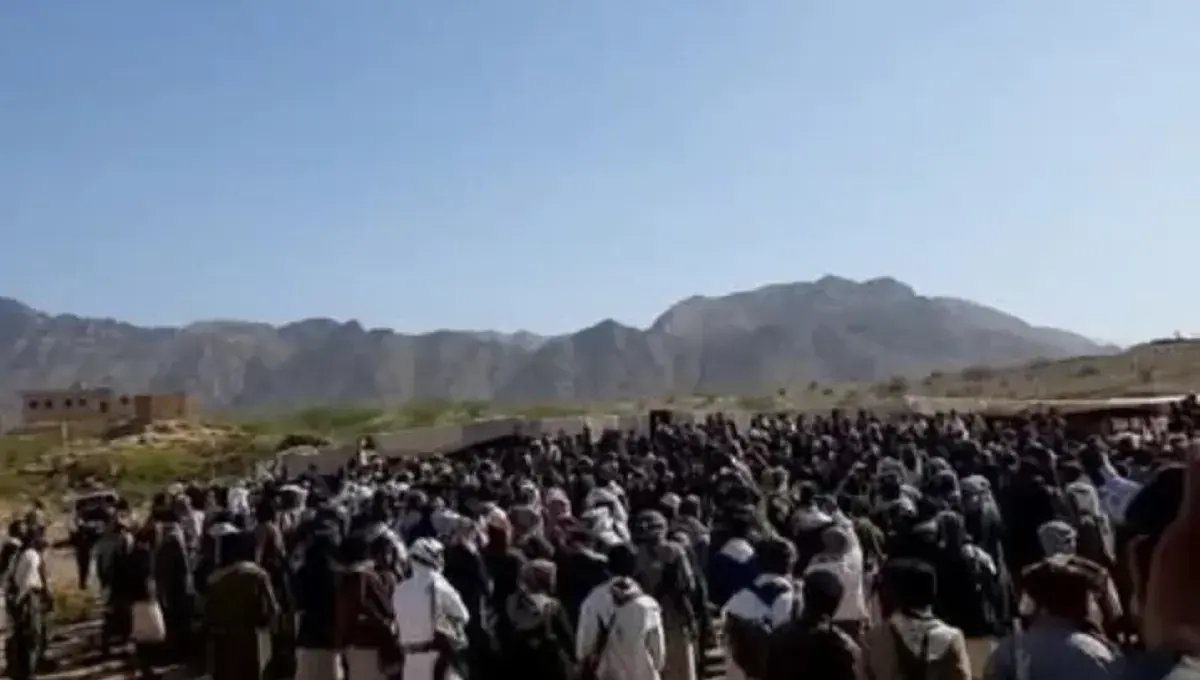 وساطات قبلية لاحتواء اقتتال في شبوة يسفر عن قتيل و...
