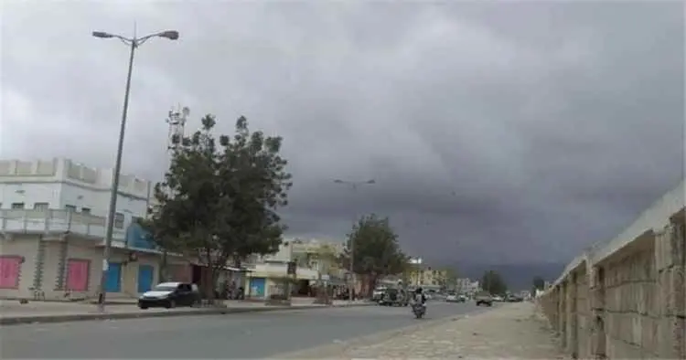 حيوان مفترس يهاجم المواطنين في عسد الجبل بحضرموت و...