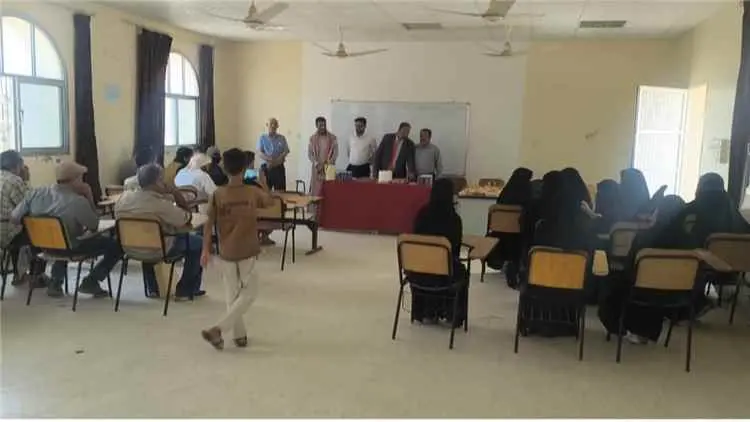 كلية يافع الجامعية بجامعة لحج تختتم الدورة الأولى...