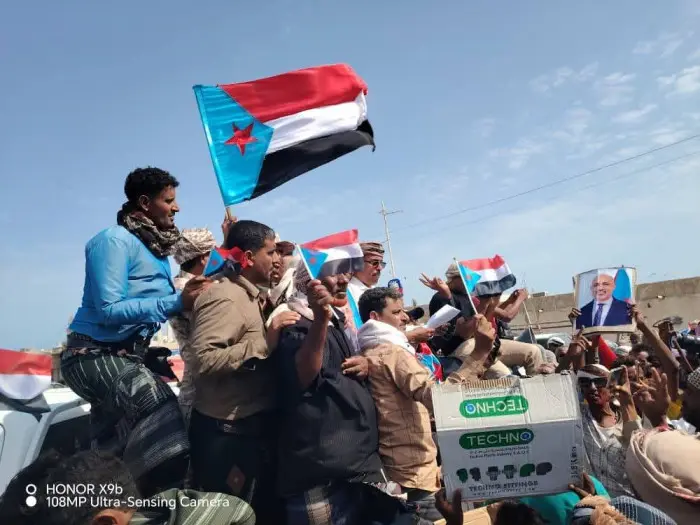 جماهير سقطرى ترفض الوصاية السعودية على أرض الجنوب