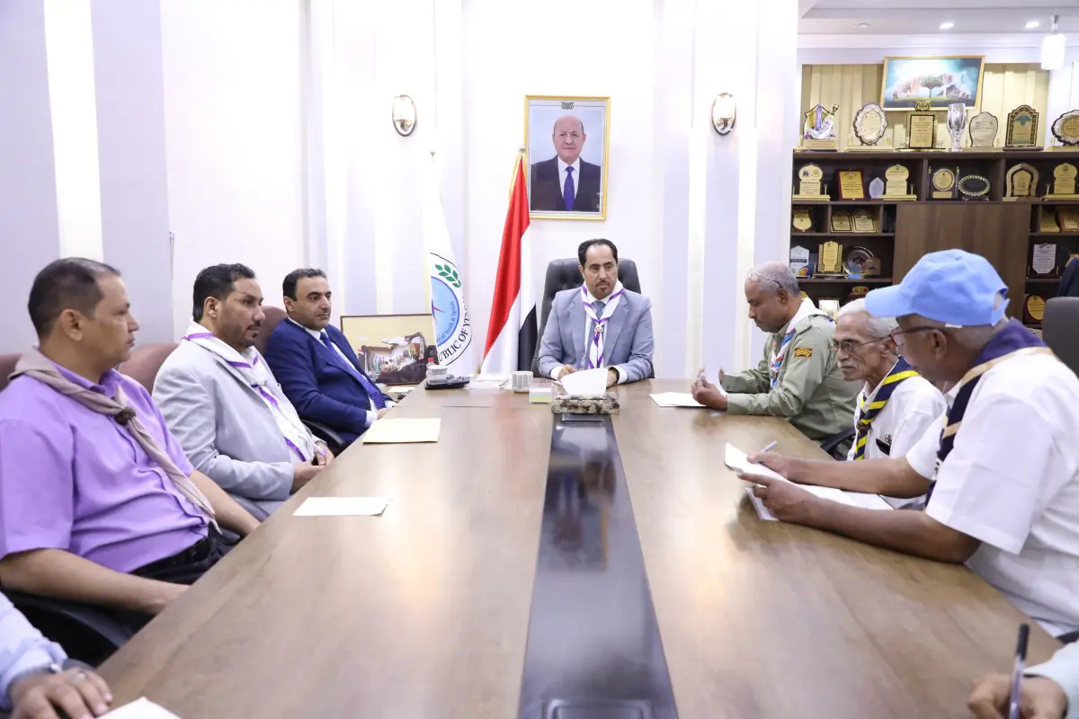 وزير الشباب والرياضة يلتقي لجنة رواد الكشافة والمر...